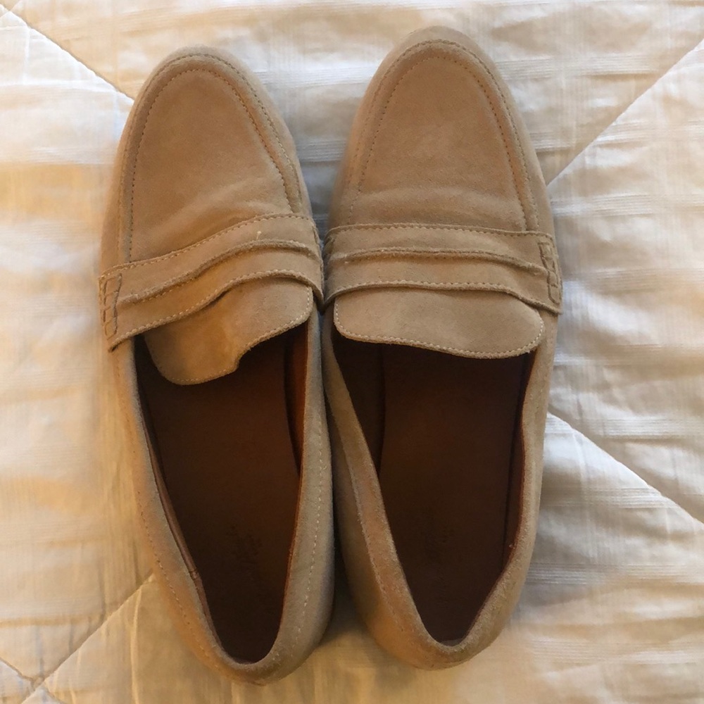 Universal Thread Suede Loafers